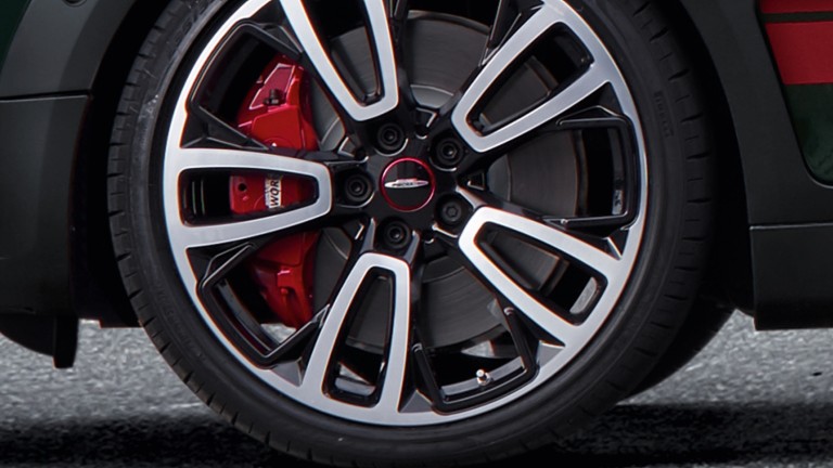 MINI John Cooper Works – 18” лесни алуминиумски тркала - 18” сопирачки