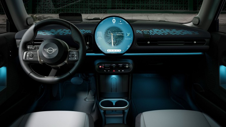 MINI Cooper 3-врати - прилагодување – персонализација - видео