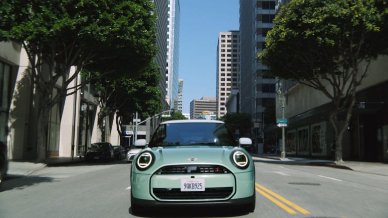MINI Cooper 3-врати - надворешност - воведно видео